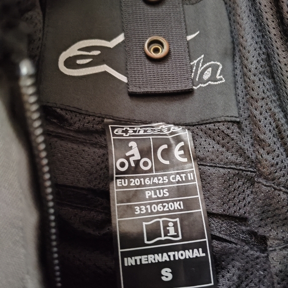 Motorcycle jacket - Picture 2 of 3